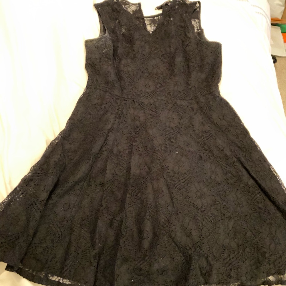 Black laced, sleeveless dress